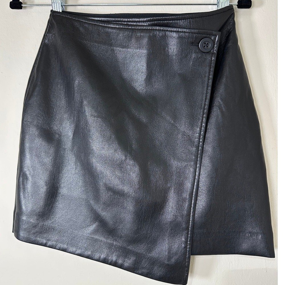Babaton Aritzia Black Faux Leather Wrap Mini Skirt Asymmetrical, Size 0 - Picture 4 of 8